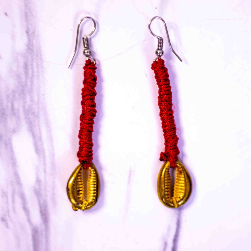 Boucle d'oreille tige allumette rouge 1 cori